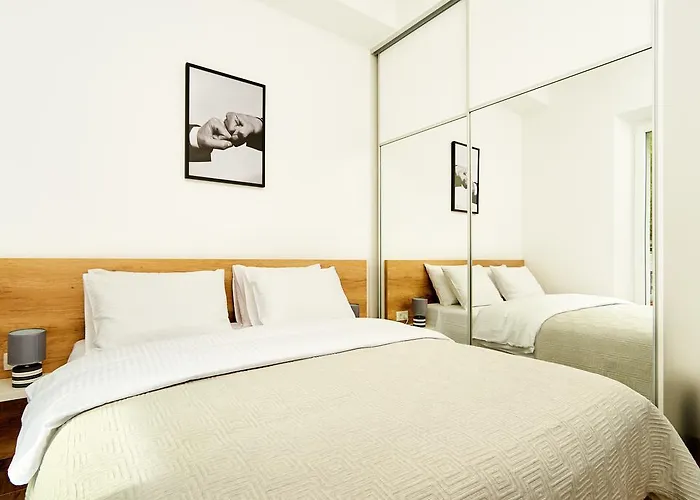 Regina Apartment
